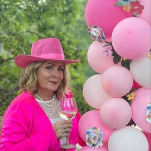 Meet your Posher, Tracy